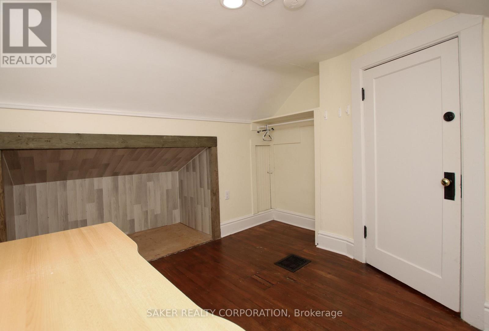 128 MOUNT PLEASANT AVENUE - 25