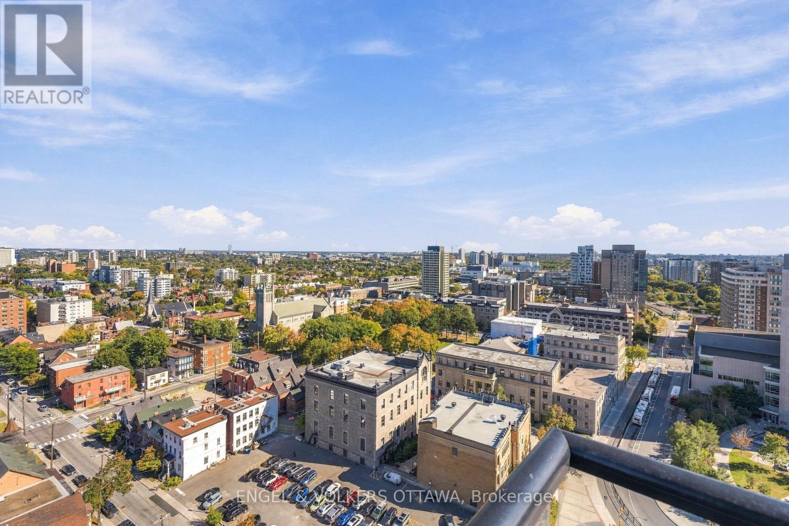 Condos for Sale in Ottawa – 2010 – 20 DALY AVENUE, Ottawa – By Peter Sagos - Image 27