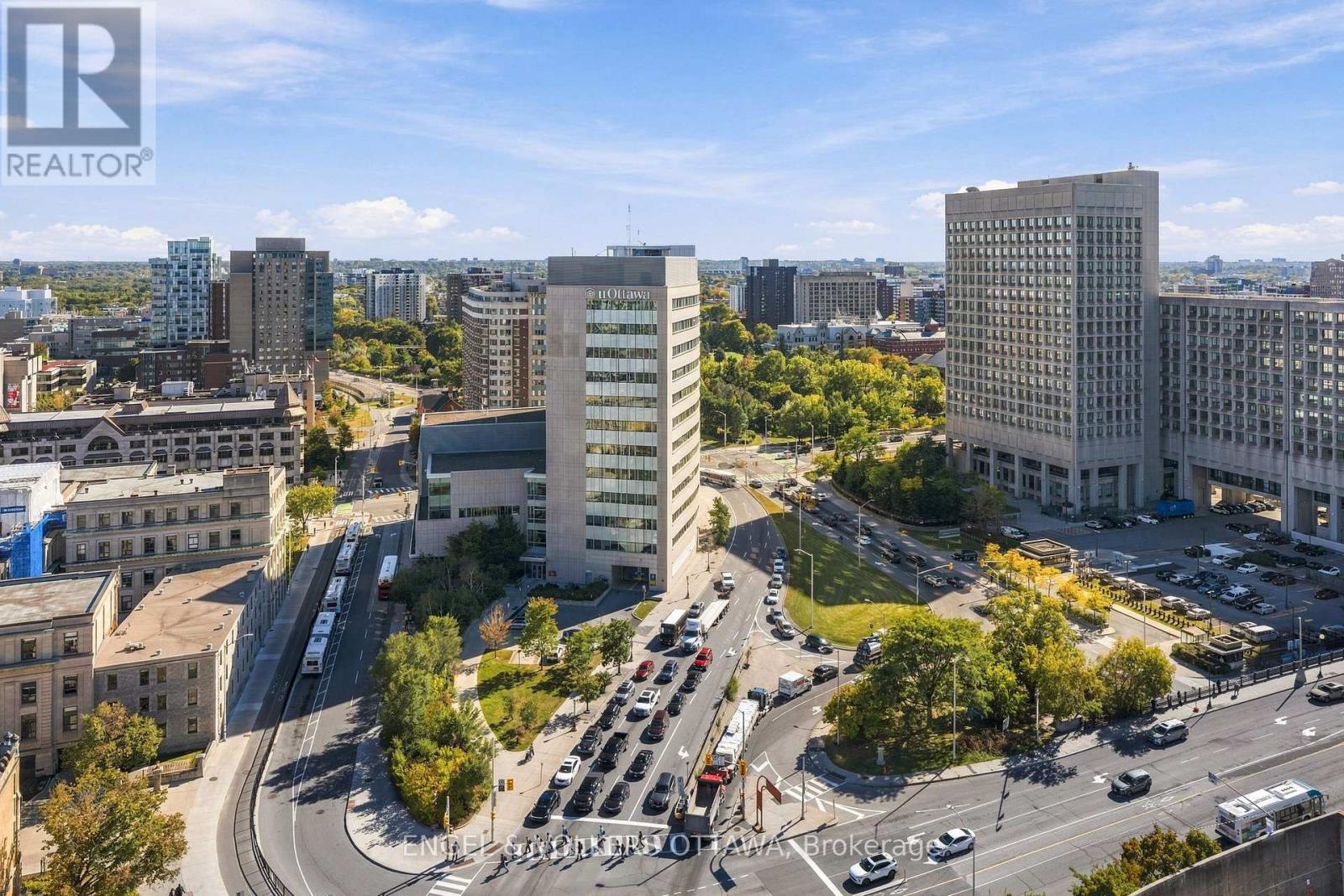 Condos for Sale in Ottawa – 2010 – 20 DALY AVENUE, Ottawa – By Peter Sagos - Image 28