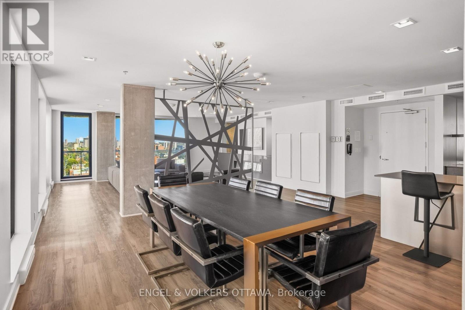Condos for Sale in Ottawa – 2010 – 20 DALY AVENUE, Ottawa – By Peter Sagos - Image 30