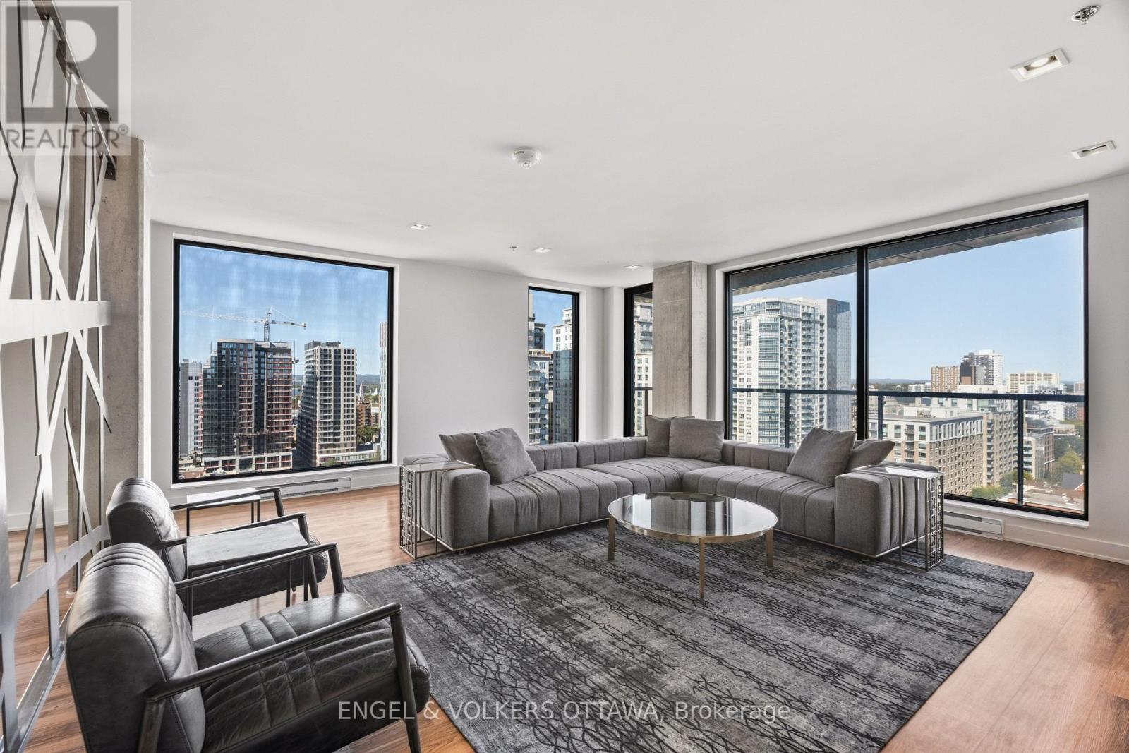 Condos for Sale in Ottawa – 2010 – 20 DALY AVENUE, Ottawa – By Peter Sagos - Image 32