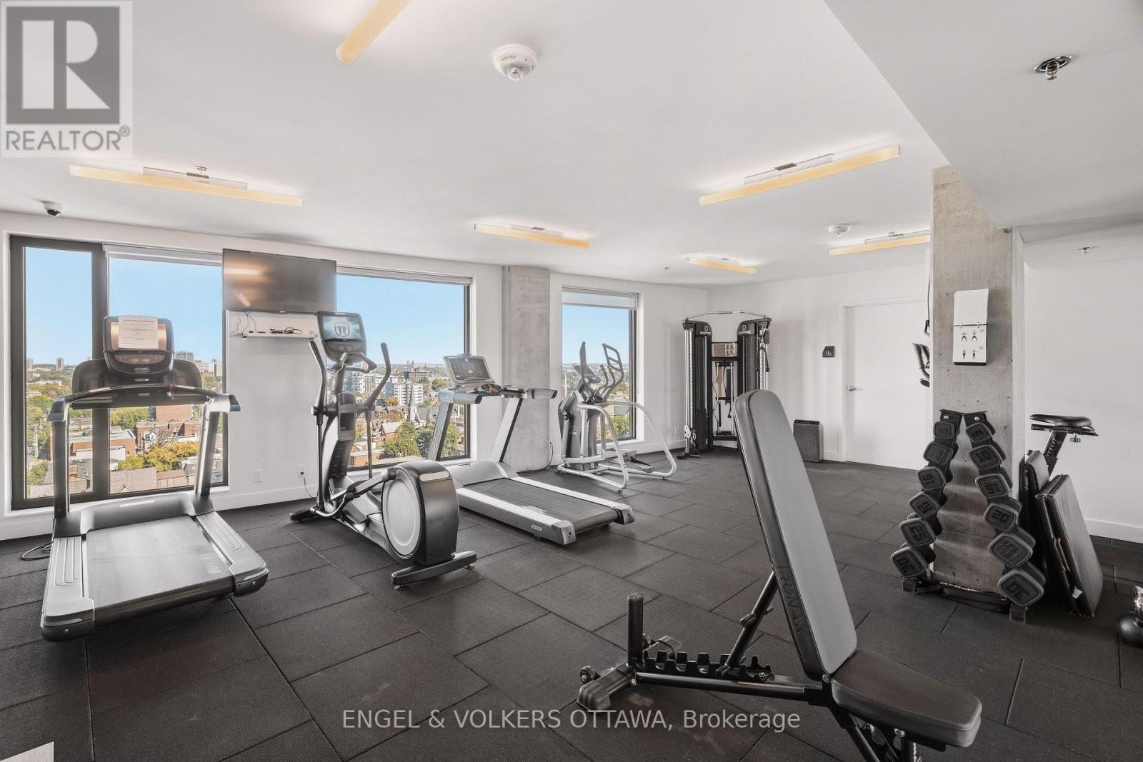 Condos for Sale in Ottawa – 2010 – 20 DALY AVENUE, Ottawa – By Peter Sagos - Image 36
