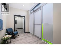 103 & 104 - 2500 St Laurent Boulevard, Ottawa, ON K1H1B1 Photo 8