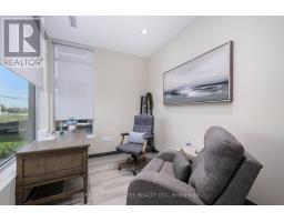 103 & 104 - 2500 St Laurent Boulevard, Ottawa, ON K1H1B1 Photo 9