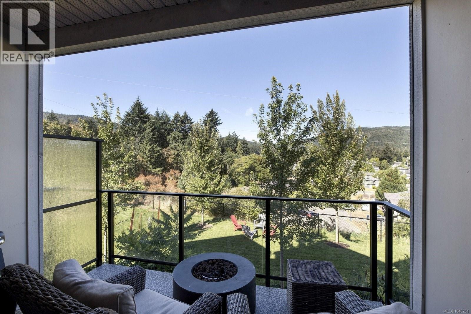 1133 Pullman Close - 21
