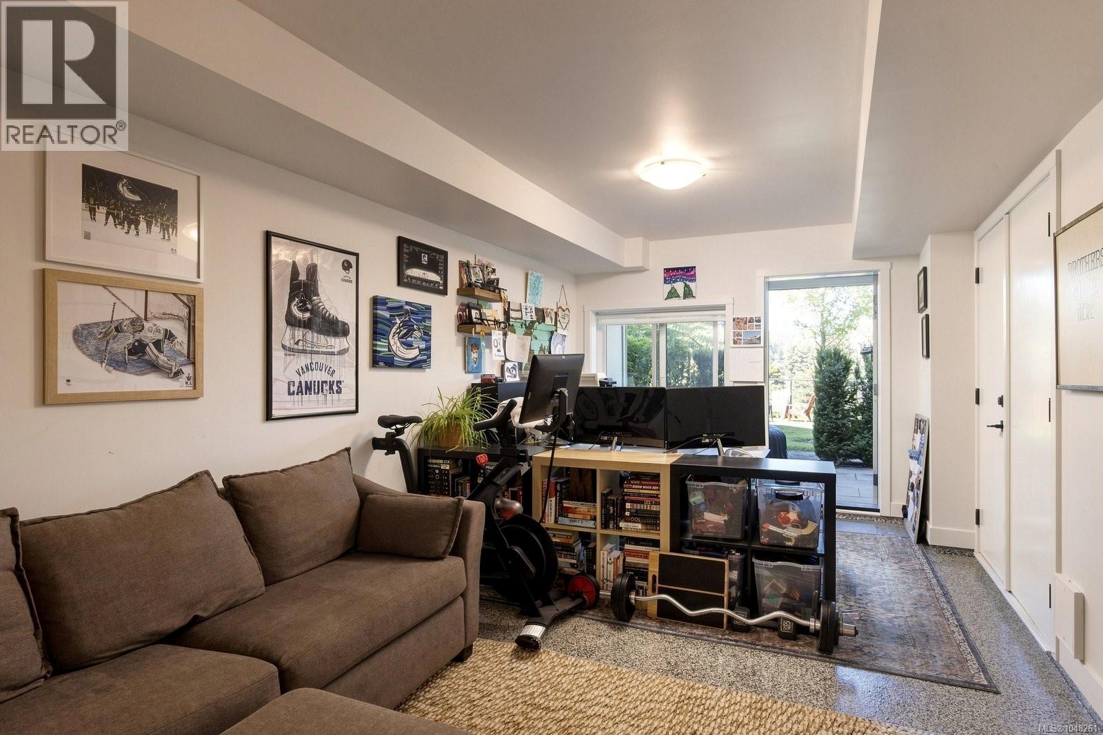 1133 Pullman Close - 22