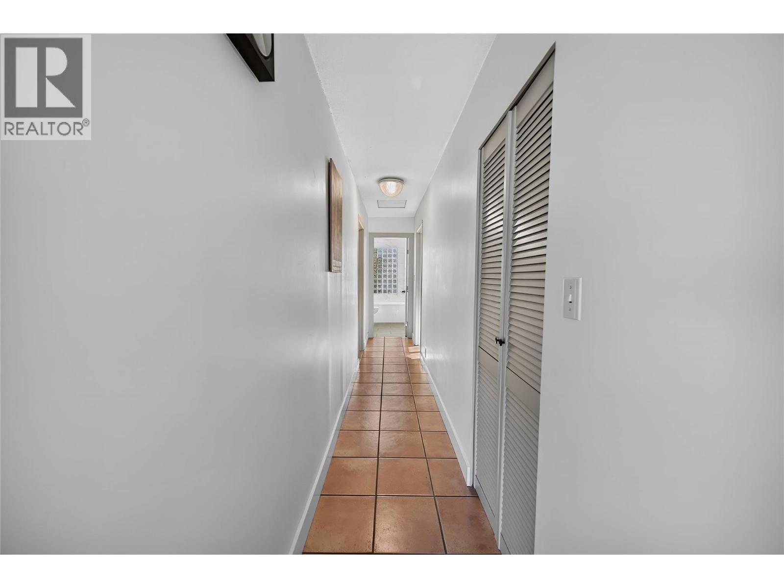 75 Ridgemont Drive - 33