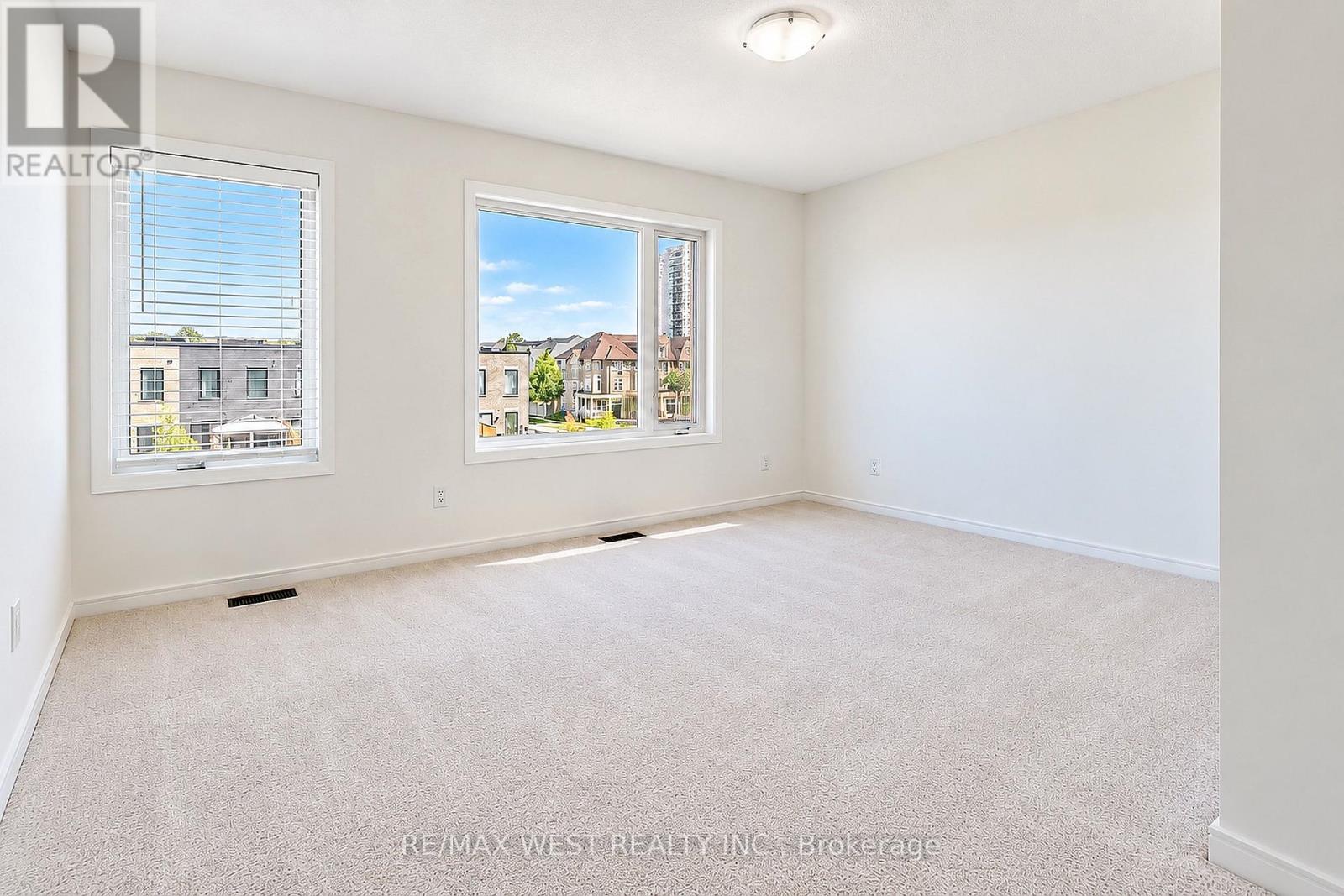 227 Monarch Avenue, Ajax, ON photo 13