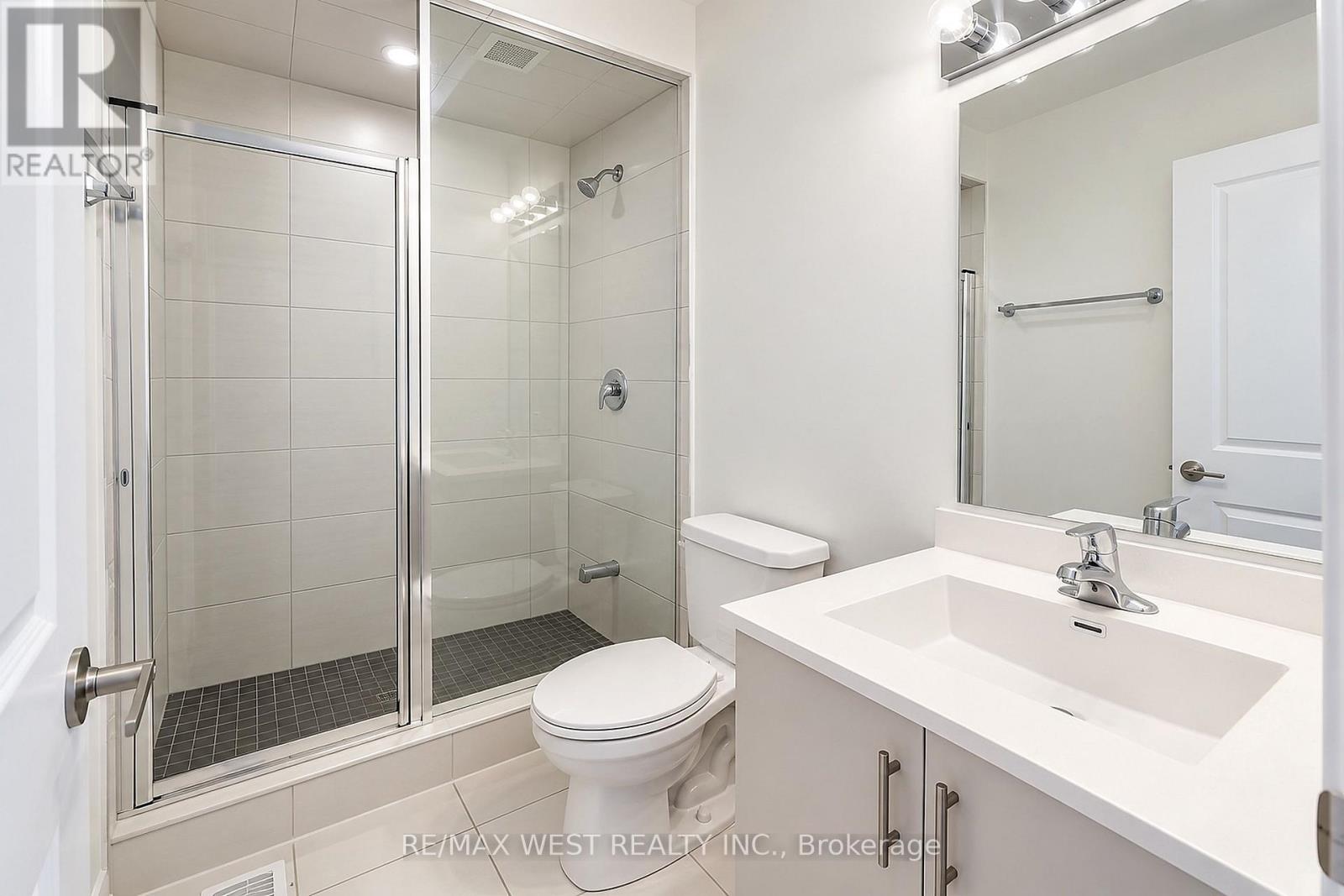227 Monarch Avenue, Ajax, ON photo 18