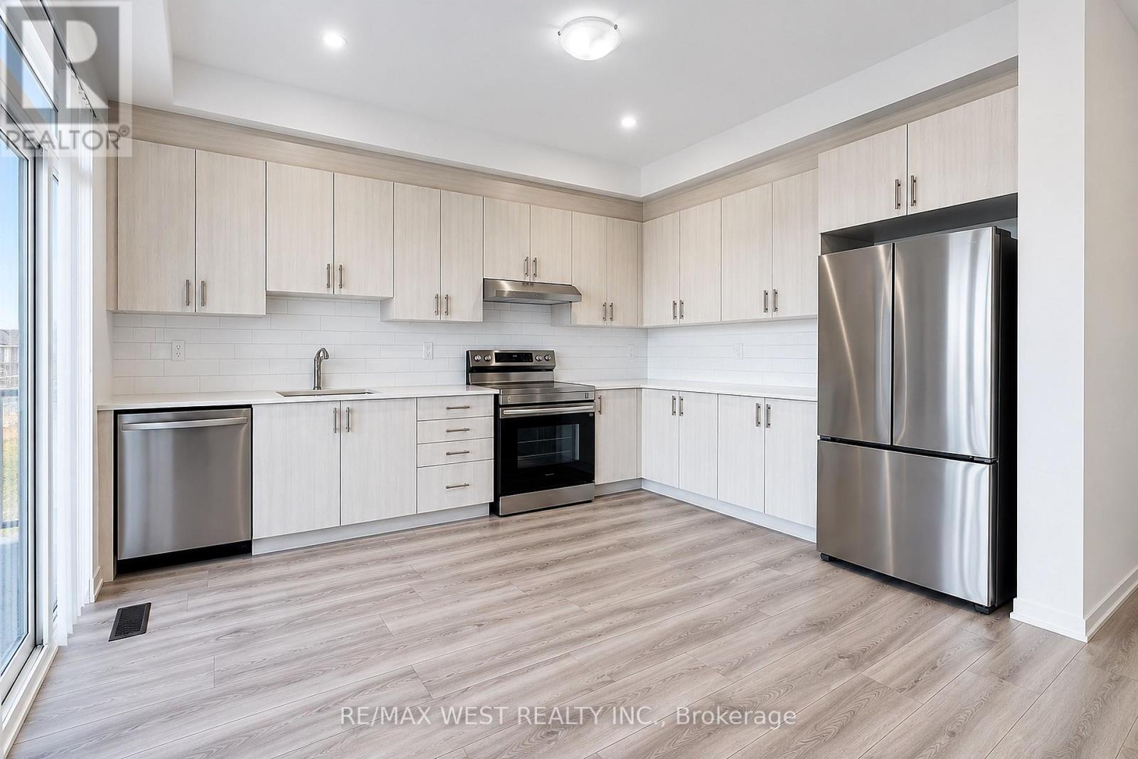 227 MONARCH AVENUE, Ajax (South West) — photo 7