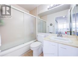 Ph22 - 32 Clarissa Drive, Richmond Hill, ON L4C9R7 Photo 17
