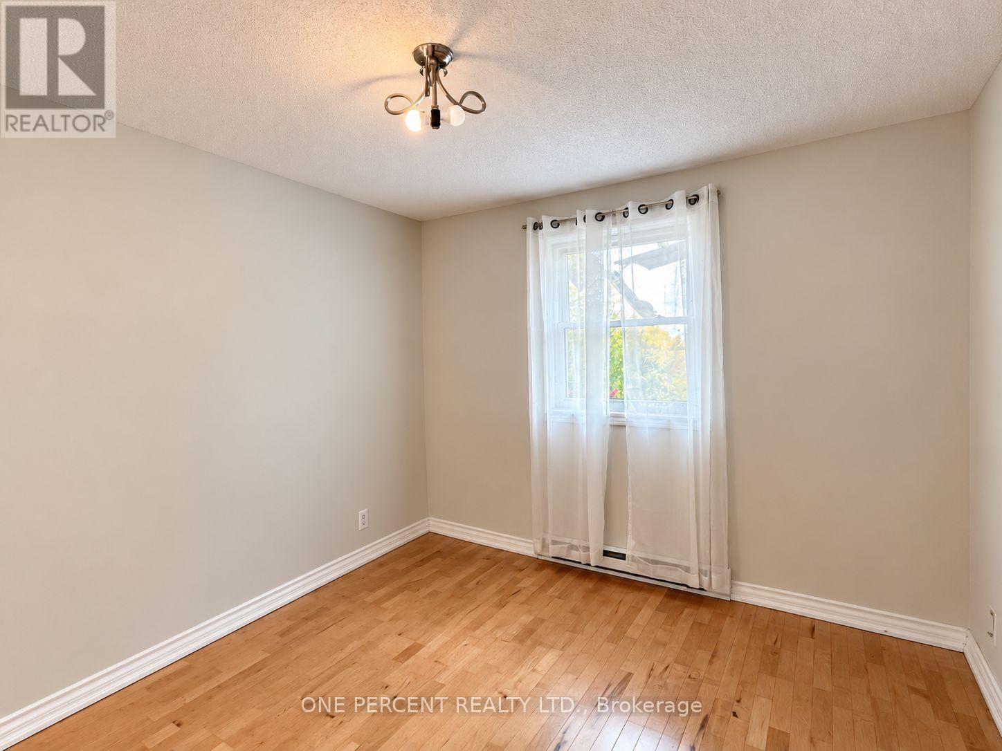 526 Highland Crescent, Brock, ON photo 14