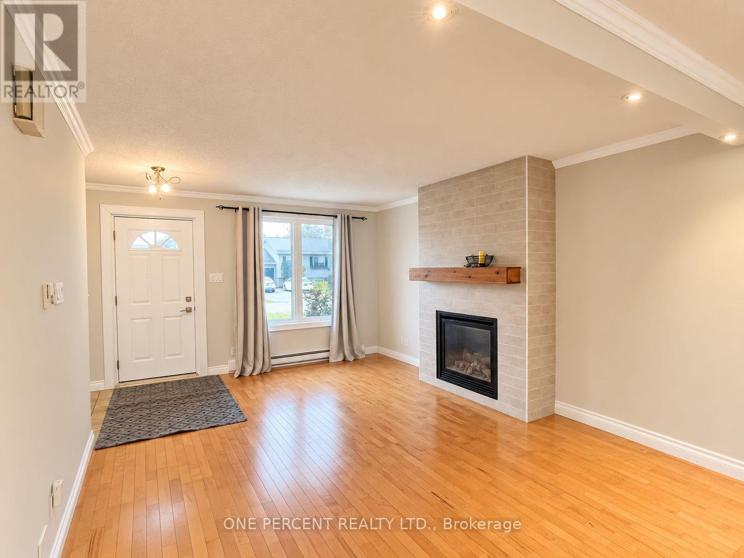 526 Highland Crescent, Brock, ON photo 6