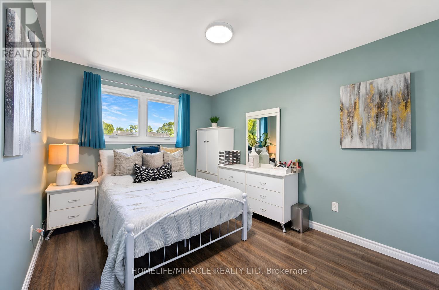14 Tinton Crescent, Toronto, ON photo 22