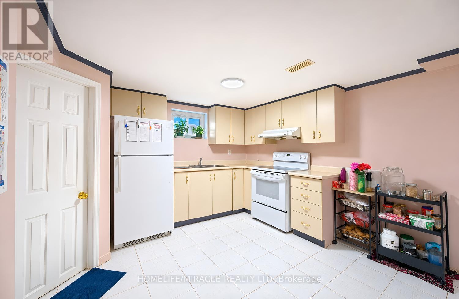 14 Tinton Crescent, Toronto, ON photo 35