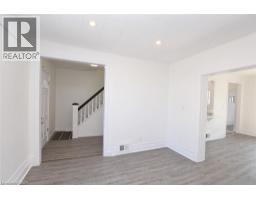 Mud room - 26 Fairview Avenue, Hamilton, ON L8L7B4 Photo 10