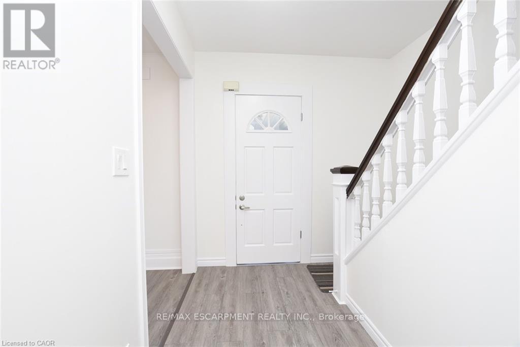 26 FAIRVIEW AVENUE, Hamilton (Crown Point) — photo 5