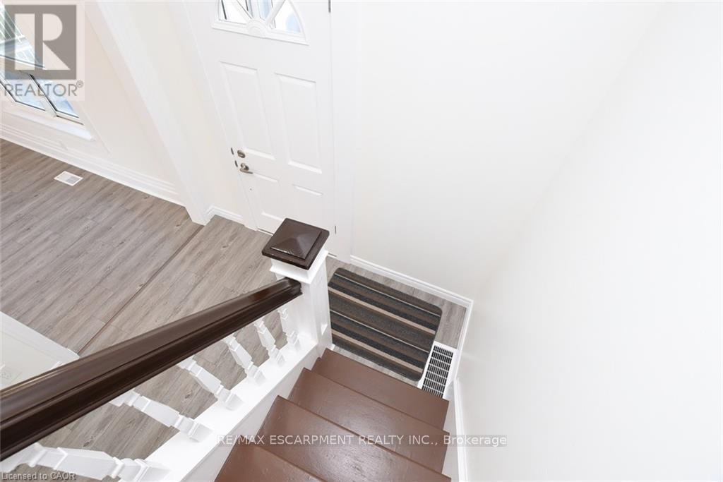 26 FAIRVIEW AVENUE, Hamilton (Crown Point) — photo 7