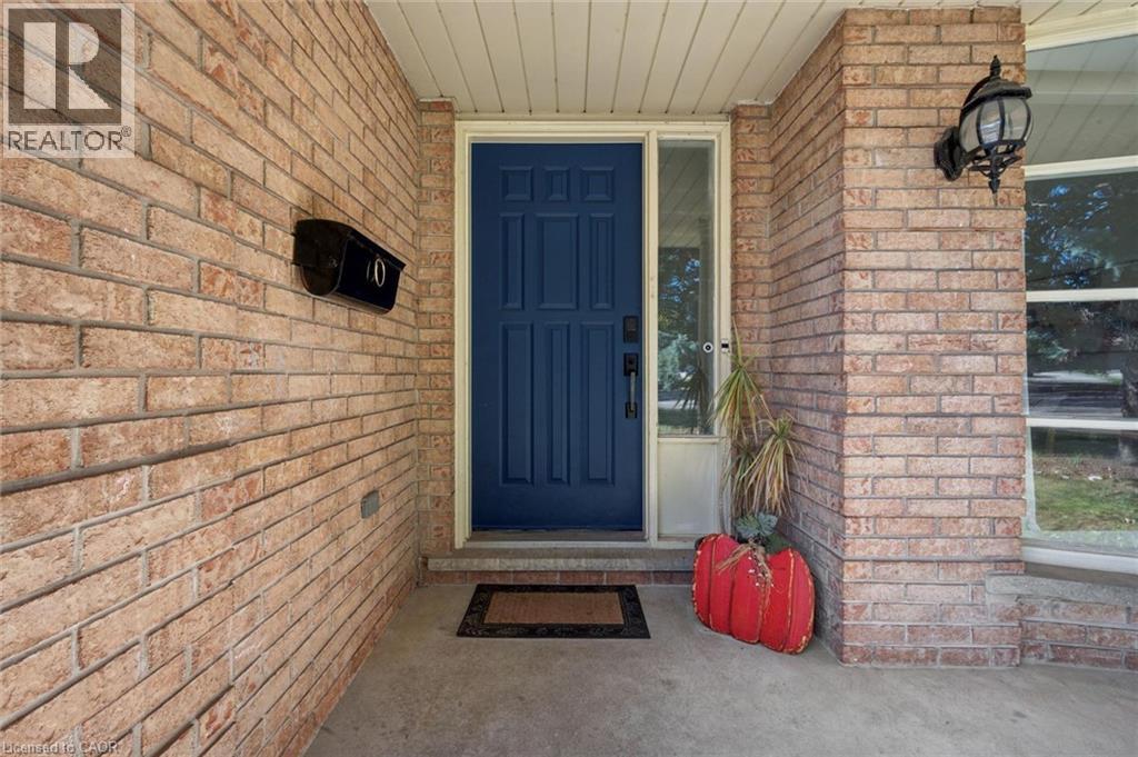 51 CAYLEY Court — photo 3