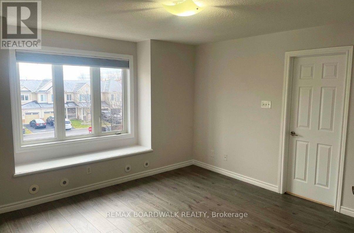 1736 MAPLE GROVE ROAD, Ottawa — photo 6