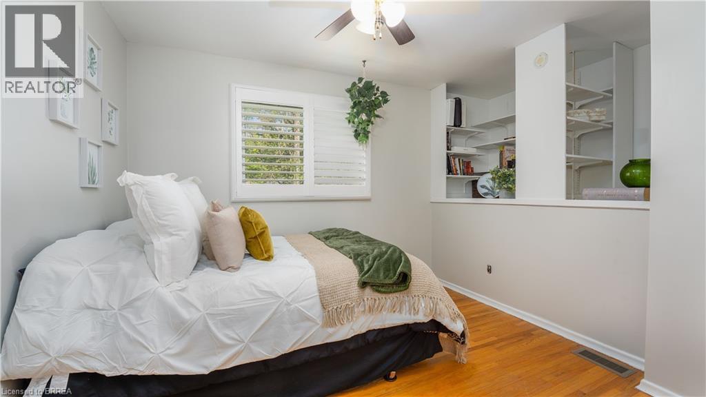 10 AARON Place, Brantford — photo 11