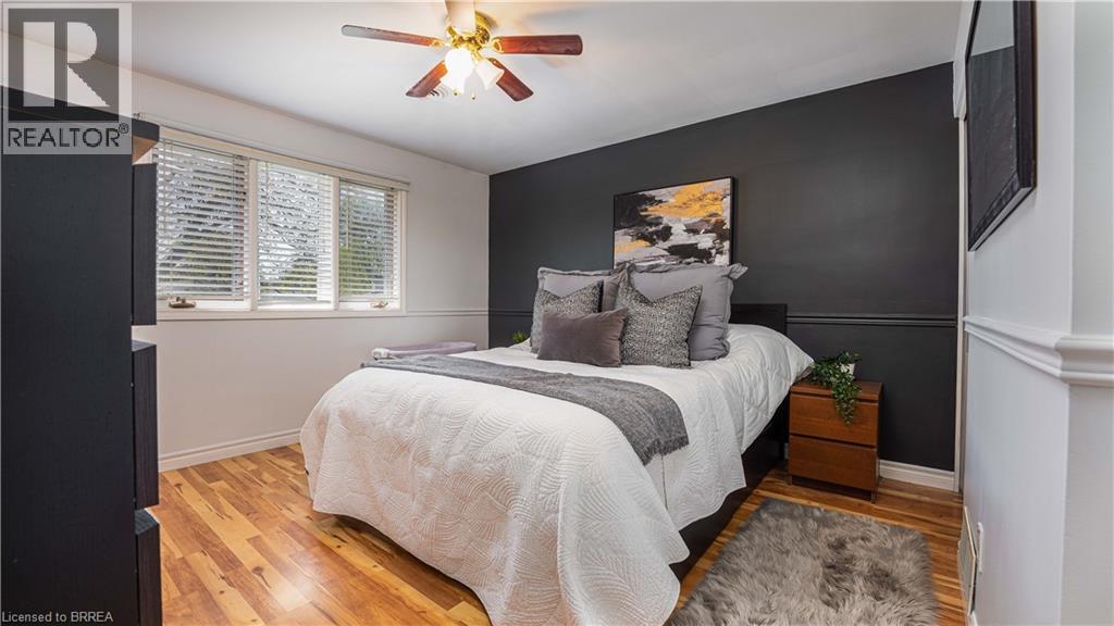 10 AARON Place, Brantford — photo 12