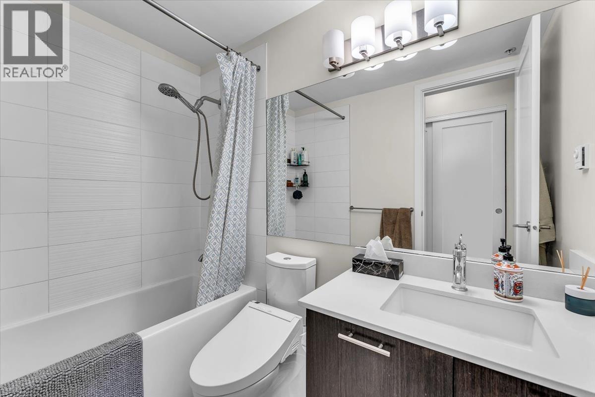 Photo of 302 245 BROOKES STREET 15