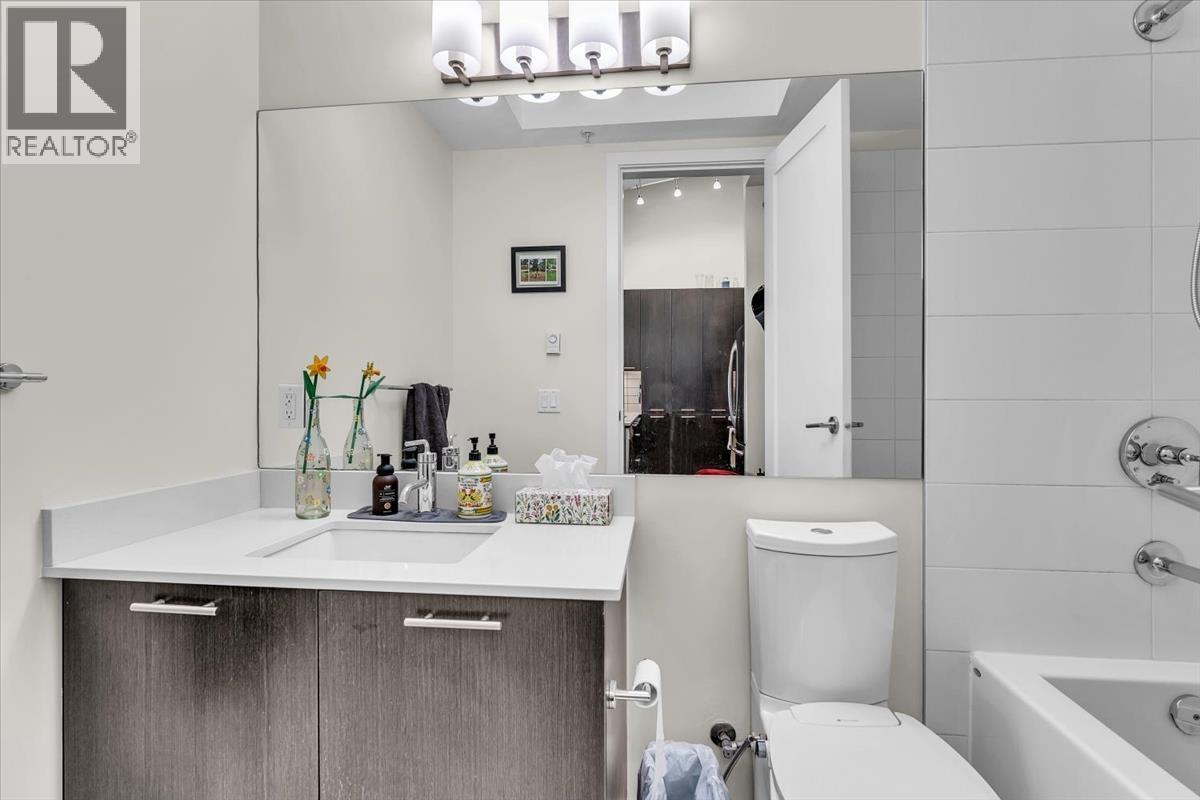 Photo of 302 245 BROOKES STREET 19