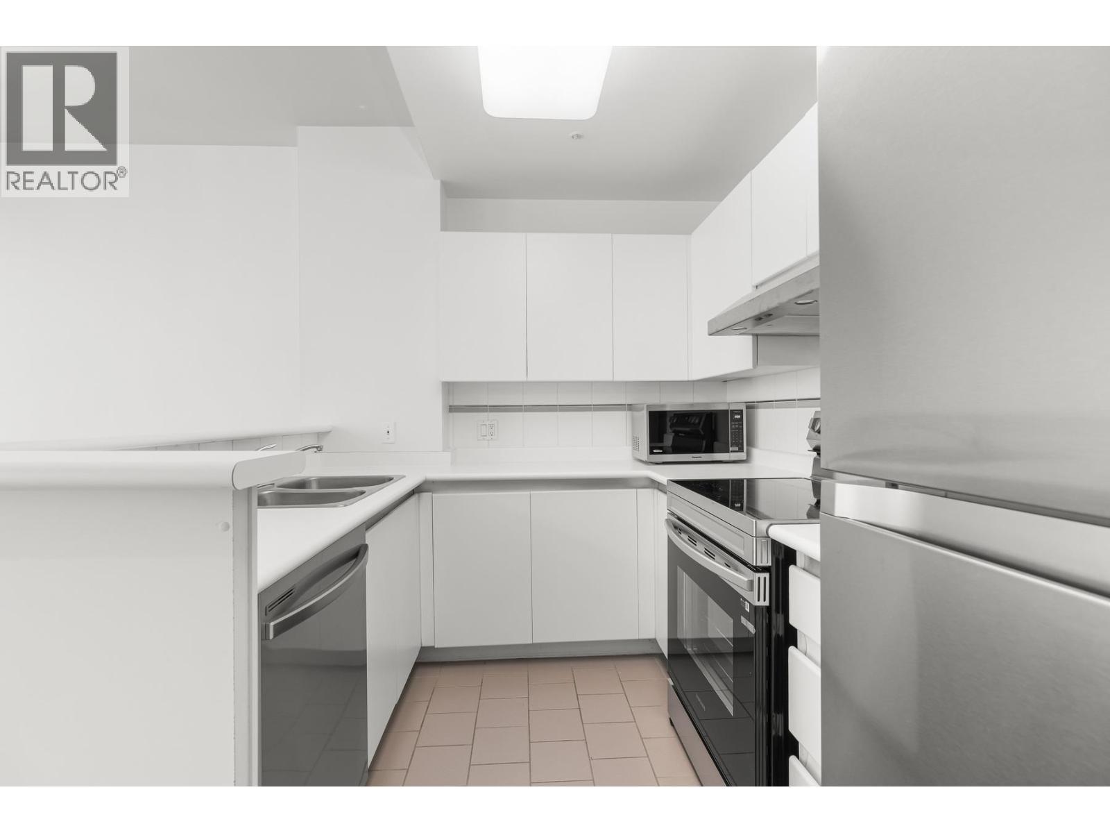 Photo of 1012 989 NELSON STREET 7