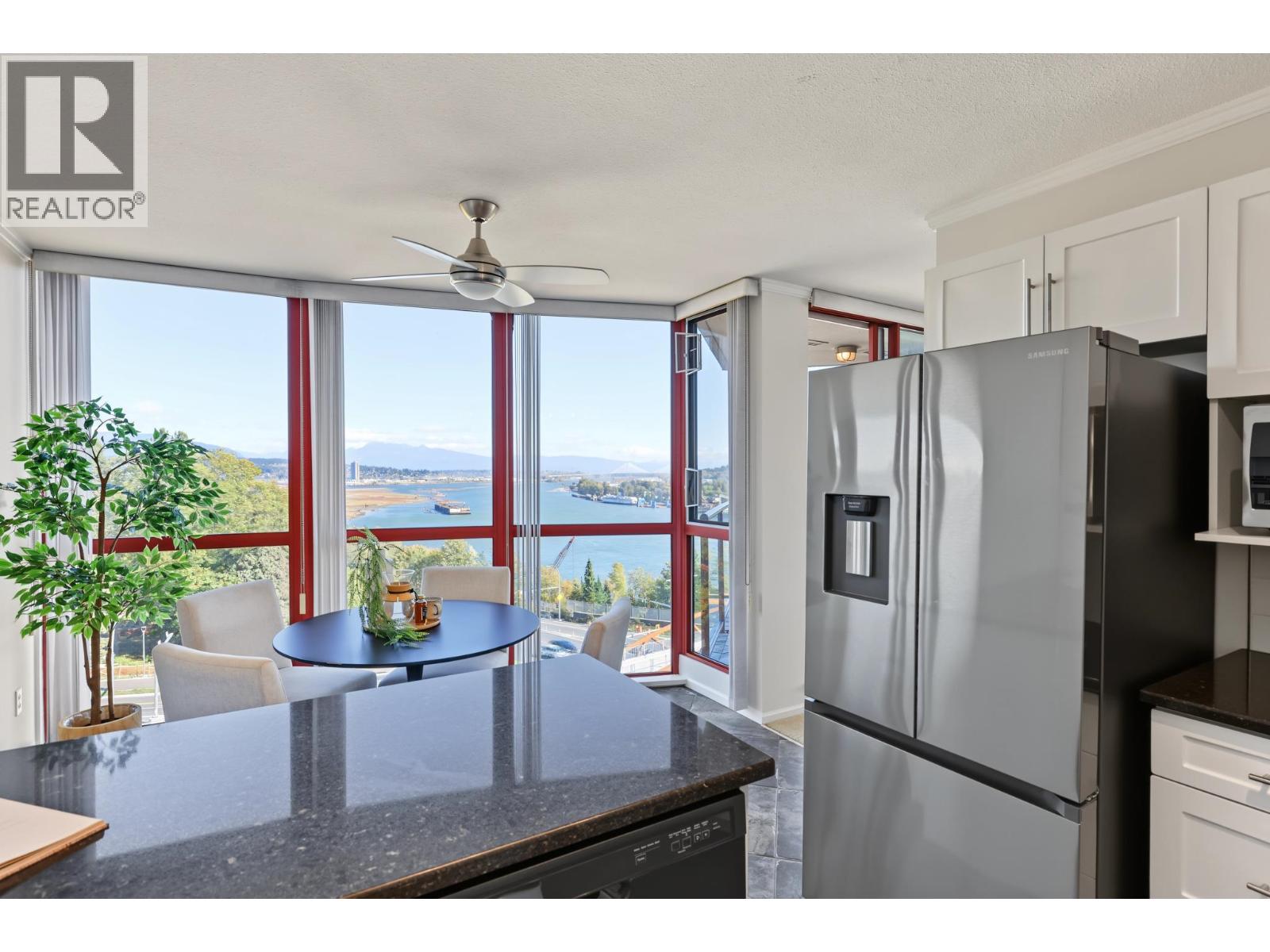 Photo of 602 38 LEOPOLD PLACE 12