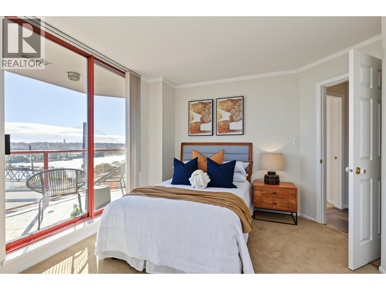 Photo of 602 38 LEOPOLD PLACE 19