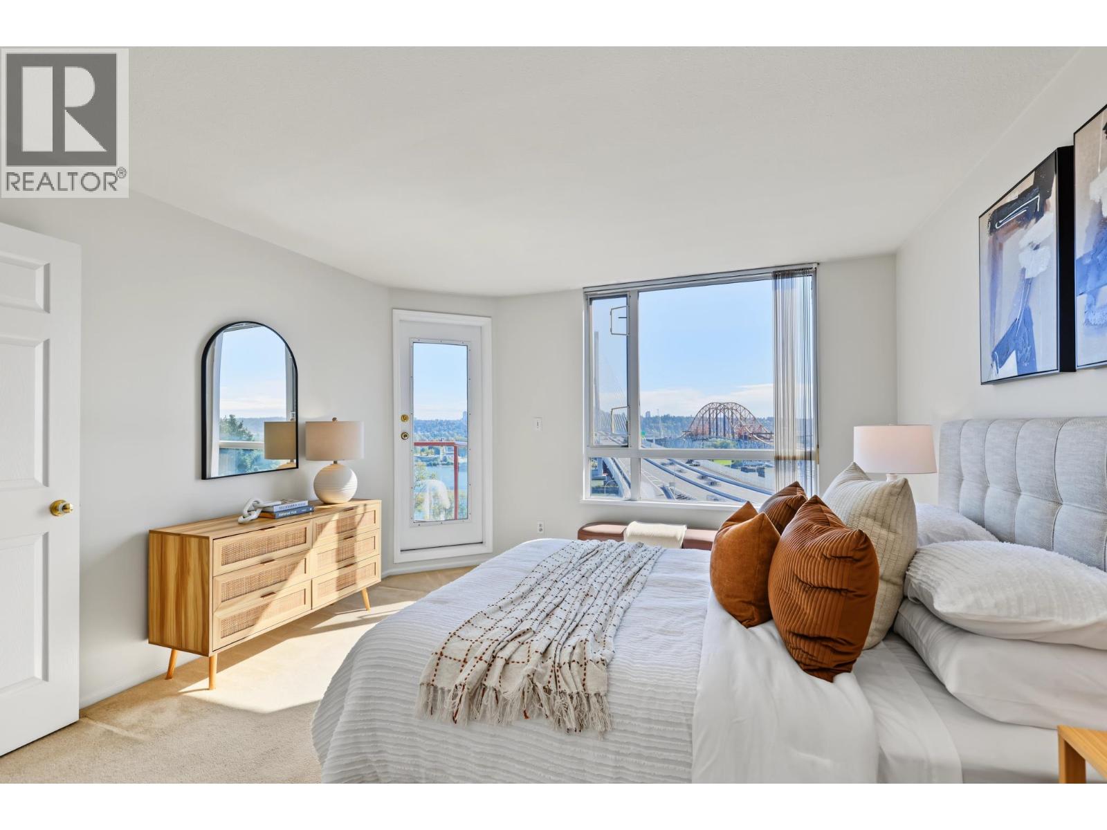 Photo of 602 38 LEOPOLD PLACE 23