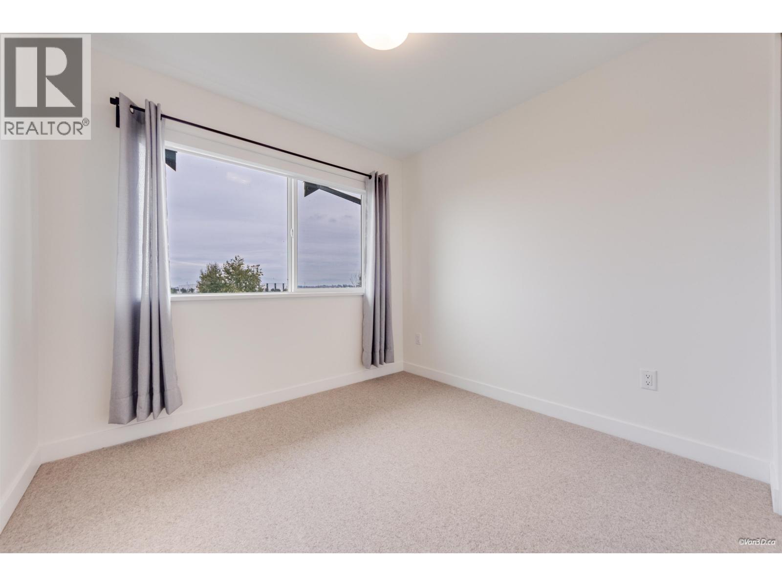 Photo of 30 4375 CORMORANT WAY 27