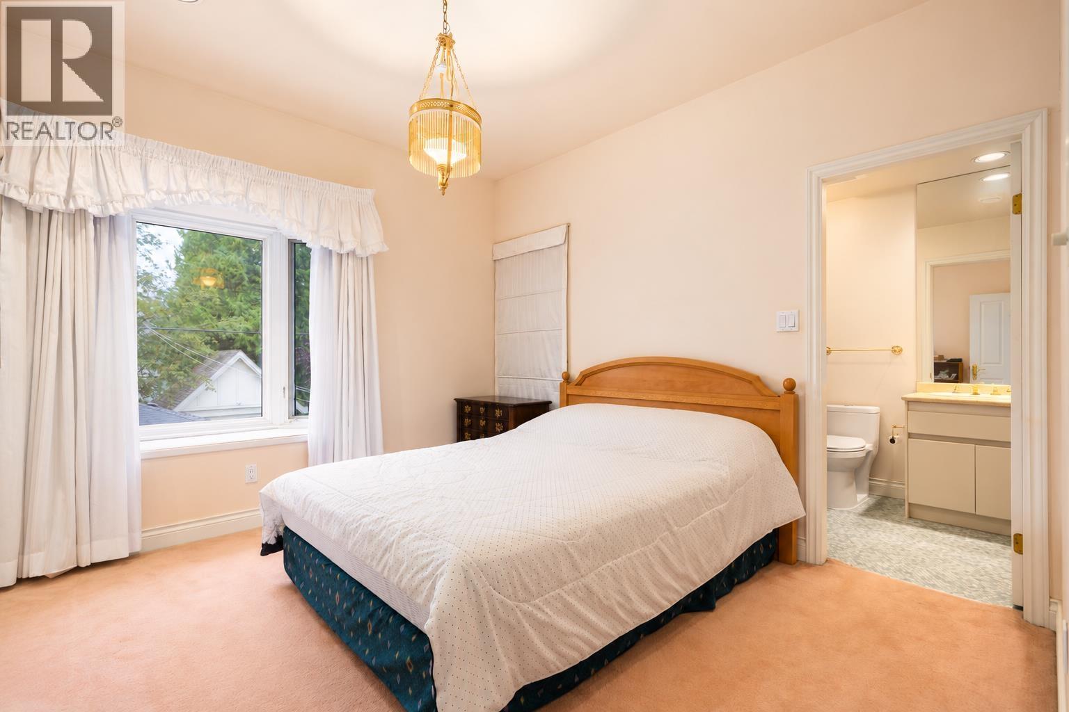 Photo of 1277 W KING EDWARD AVENUE 22