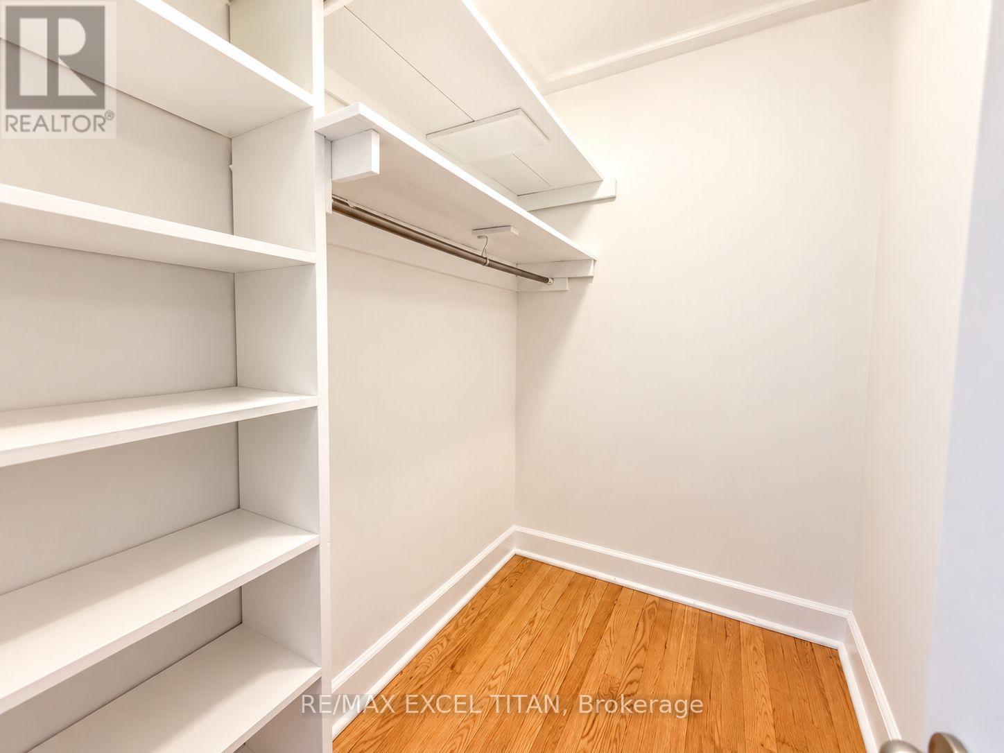 4 - 1 MALLORY GARDENS, Toronto (Yonge-St. Clair) — photo 11