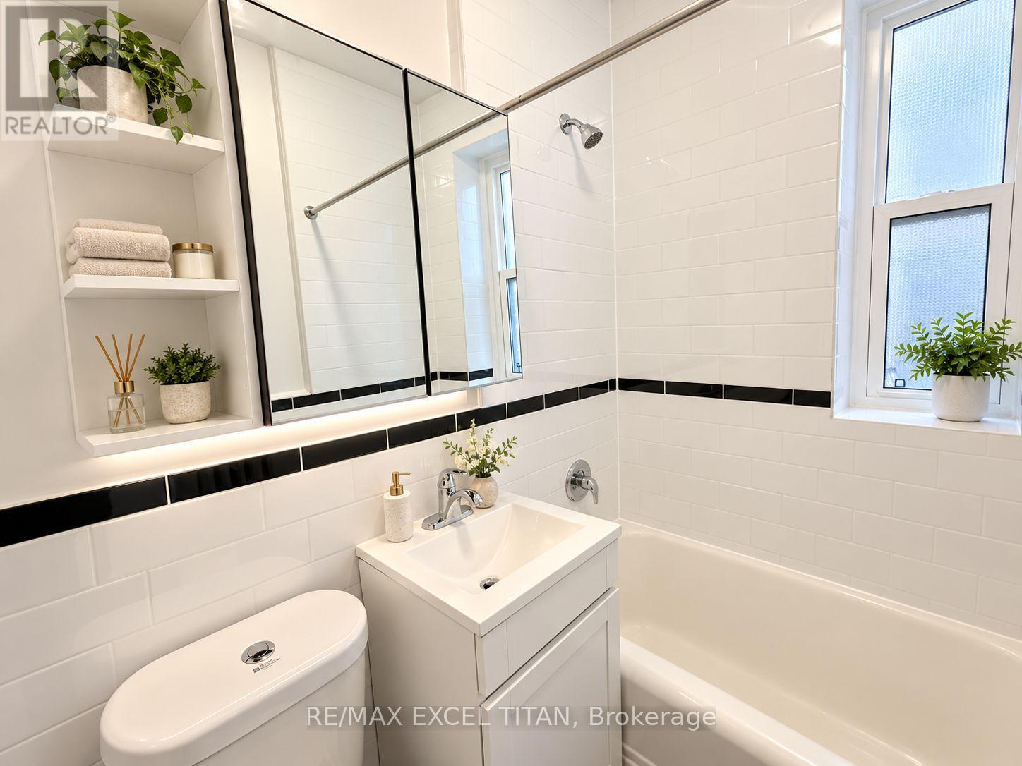 4 - 1 MALLORY GARDENS, Toronto (Yonge-St. Clair) — photo 8