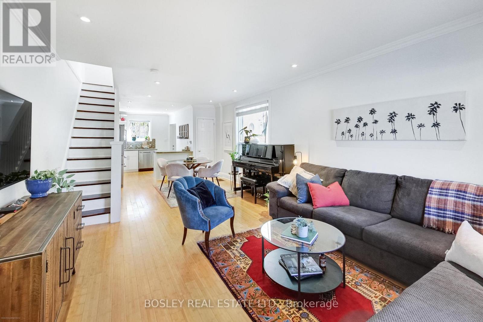 97 Oakcrest Avenue, Toronto, ON photo 5
