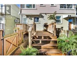 97 Oakcrest Avenue, Toronto, ON M4C1B4 Photo 37