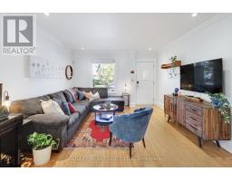 Living room - 97 Oakcrest Avenue, Toronto, ON M4C1B4 Photo 8