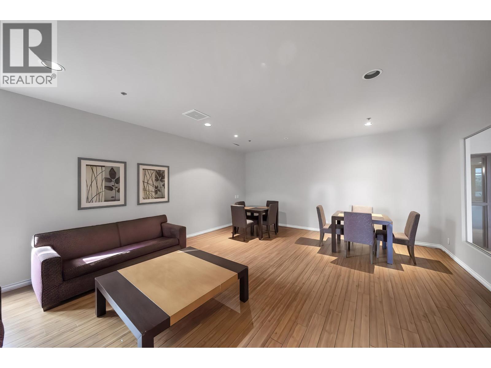 Photo of 1801 6331 BUSWELL STREET 23