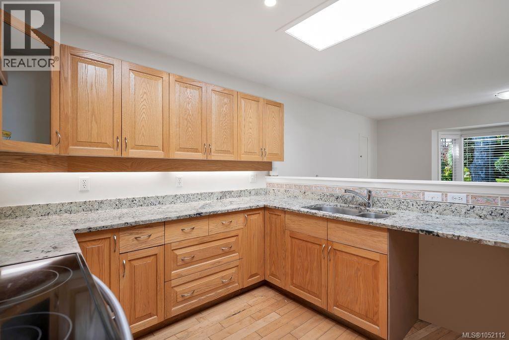 2594 Sinclair Rd - 12