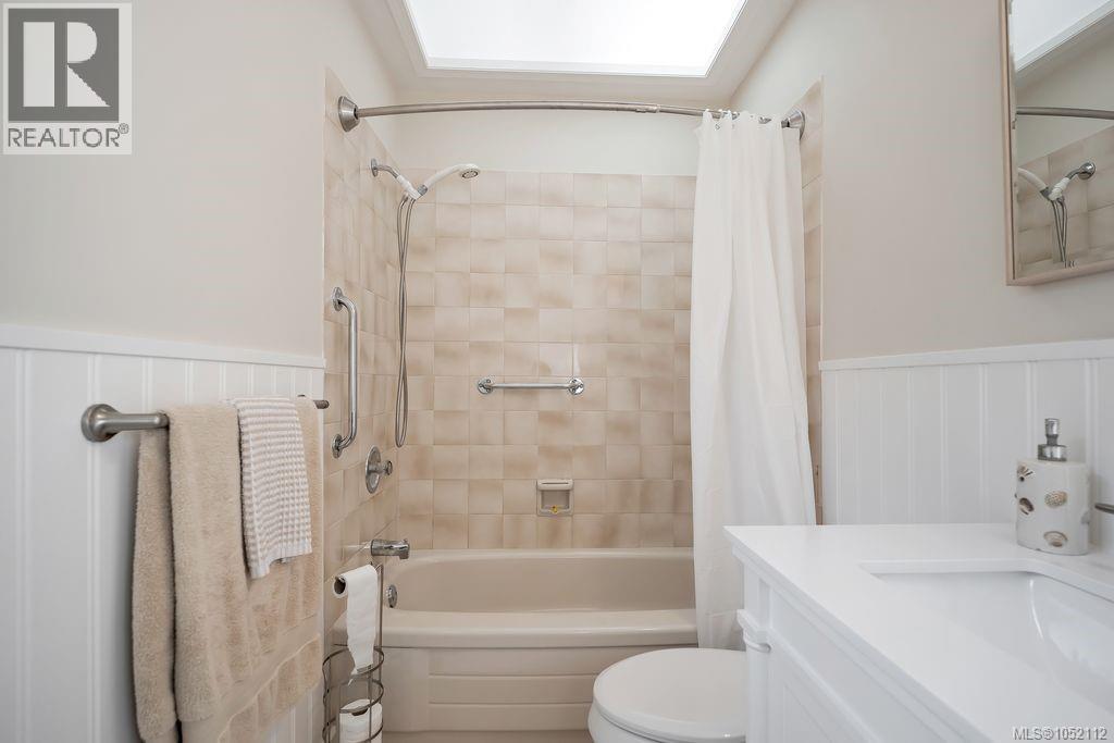2594 Sinclair Rd - 24