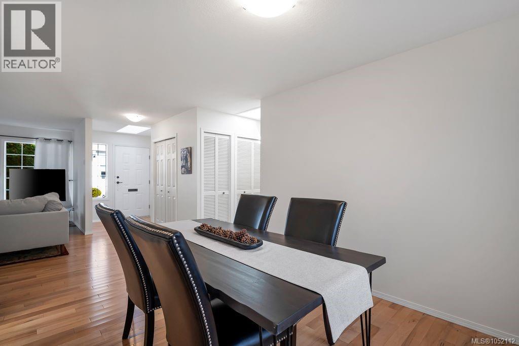 2594 Sinclair Rd - 4