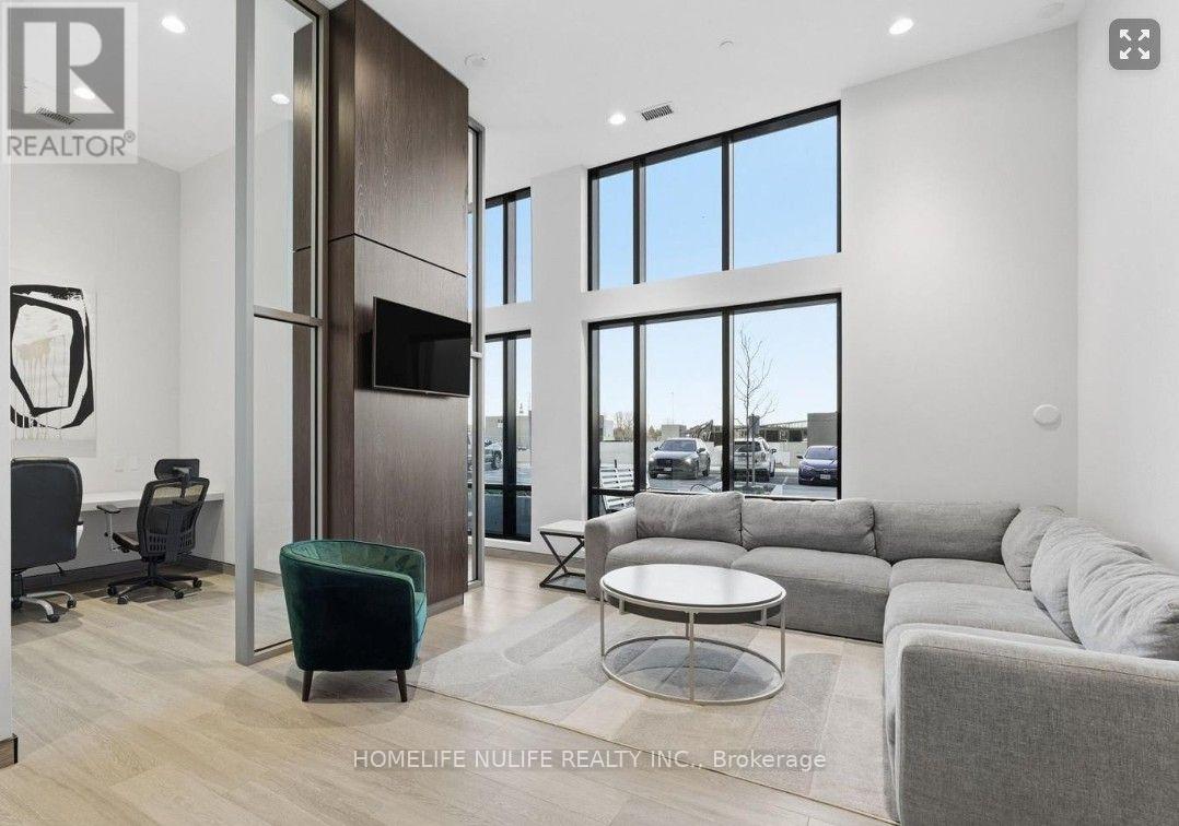 320 - 8020 DERRY ROAD, Milton (CO Coates) — photo 2