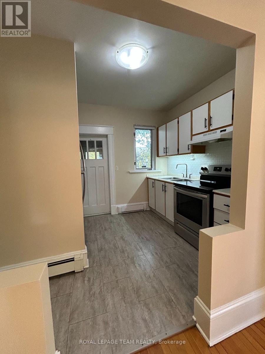 Commercial Condos for Rent in Ottawa – B – 427 SUNNYSIDE AVENUE, Ottawa – By Peter Sagos - Image 9