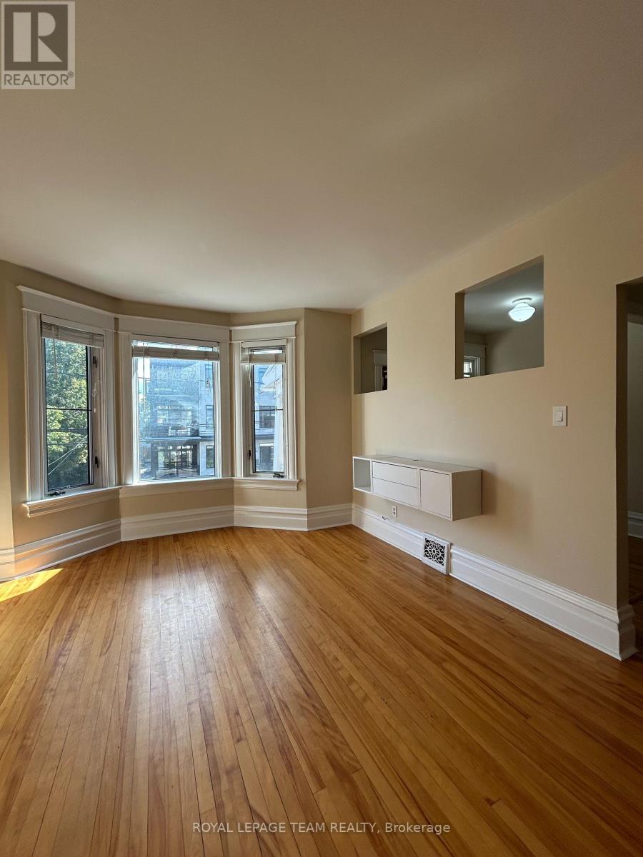 Commercial Condos for Rent in Ottawa – B – 427 SUNNYSIDE AVENUE, Ottawa – By Peter Sagos - Image 6
