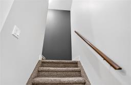 7 1220 Chamberlain Avenue, Winnipeg, MB R2X1E4 Photo 32