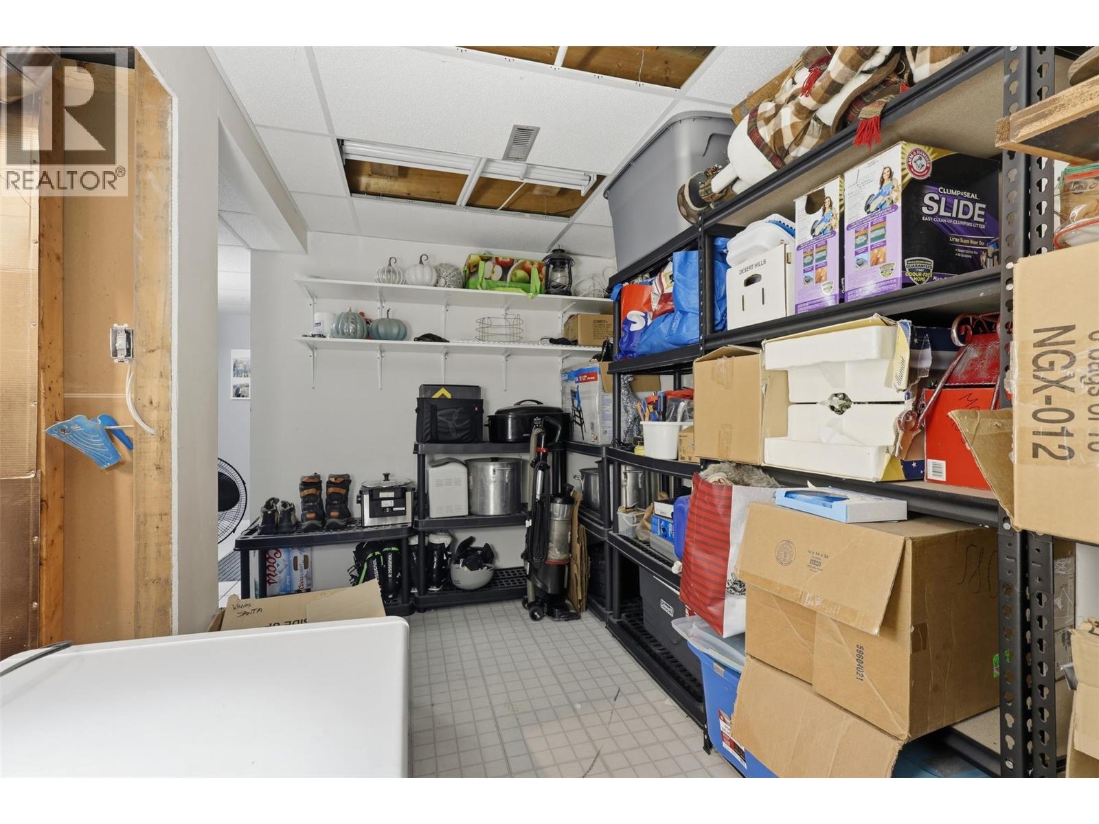 #25 1155 HUGH ALLAN Drive - 34