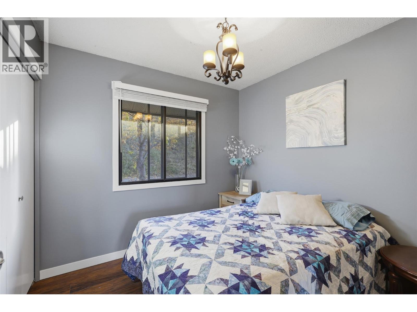 #25 1155 HUGH ALLAN Drive - 20