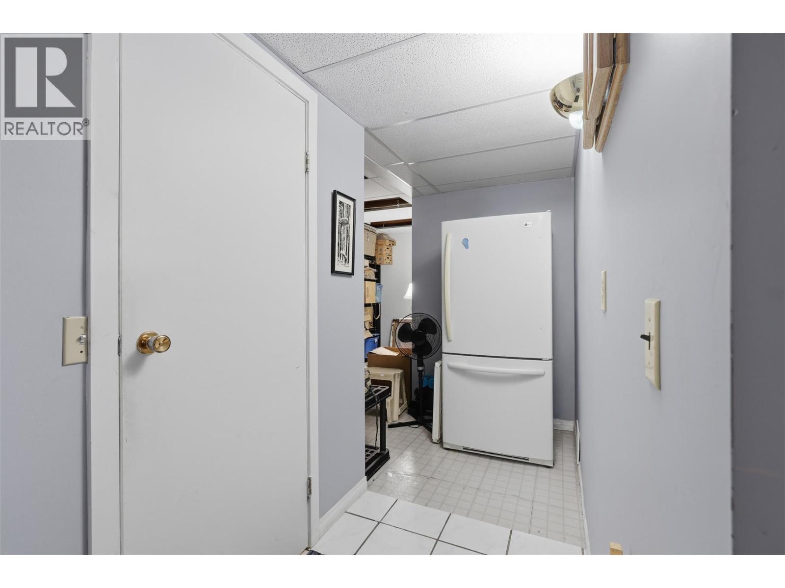 #25 1155 HUGH ALLAN Drive - 30